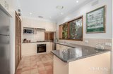 https://images.listonce.com.au/custom/160x/listings/16-york-street-glen-waverley-vic-3150/674/01747674_img_05.jpg?G2G-Zabb6ts
