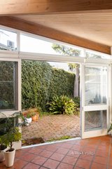 https://images.listonce.com.au/custom/160x/listings/160-amess-street-carlton-north-vic-3054/359/01723359_img_05.jpg?QkD78tPb7cI