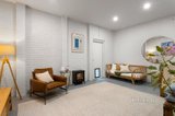 https://images.listonce.com.au/custom/160x/listings/160-clarendon-street-thornbury-vic-3071/184/01557184_img_08.jpg?ZaFYJQ-HTsg