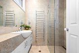 https://images.listonce.com.au/custom/160x/listings/160-durham-road-surrey-hills-vic-3127/077/01683077_img_06.jpg?ZmbWfTaWwNM