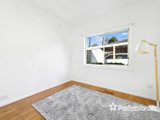 https://images.listonce.com.au/custom/160x/listings/160-lincoln-road-croydon-vic-3136/895/01525895_img_08.jpg?_3xT7T-uZ_o