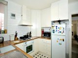 https://images.listonce.com.au/custom/160x/listings/160-richardson-street-albert-park-vic-3206/327/01087327_img_04.jpg?6GoyzFeAwbk
