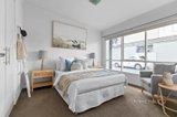 https://images.listonce.com.au/custom/160x/listings/161-catherine-avenue-chelsea-vic-3196/176/01726176_img_06.jpg?OC-xS9z_zzU