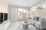 https://images.listonce.com.au/custom/160x/listings/161-catherine-avenue-chelsea-vic-3196/176/01726176_img_12.jpg?LoQnOWaEuwQ