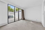 https://images.listonce.com.au/custom/160x/listings/161-martin-street-brighton-vic-3186/873/01813873_img_08.jpg?JQhSR0xrjuI