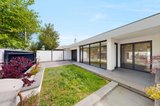 https://images.listonce.com.au/custom/160x/listings/161-martin-street-brighton-vic-3186/873/01813873_img_11.jpg?oEdXYotDk48