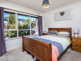 https://images.listonce.com.au/custom/160x/listings/161-mascoma-street-strathmore-vic-3041/369/00847369_img_07.jpg?dv4XM2i3Ezs