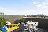 https://images.listonce.com.au/custom/160x/listings/16180-queens-parade-fitzroy-north-vic-3068/993/00831993_img_26.jpg?km0Zj1hZQE8