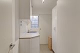 https://images.listonce.com.au/custom/160x/listings/162-king-street-doncaster-east-vic-3109/059/00111059_img_14.jpg?pXMaIhWBzEY