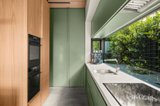 https://images.listonce.com.au/custom/160x/listings/162-rossmoyne-street-thornbury-vic-3071/727/01990727_img_07.jpg?HrzbsN7OCoI