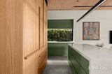 https://images.listonce.com.au/custom/160x/listings/162-rossmoyne-street-thornbury-vic-3071/727/01990727_img_08.jpg?Qm1mMcbCFE8