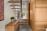 https://images.listonce.com.au/custom/160x/listings/162-rossmoyne-street-thornbury-vic-3071/727/01990727_img_12.jpg?eKPWr4rTGOQ