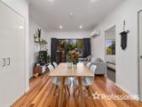 https://images.listonce.com.au/custom/160x/listings/1624-croydon-road-croydon-vic-3136/720/01525720_img_02.jpg?pHR5s5jbUbk