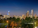 https://images.listonce.com.au/custom/160x/listings/163-esplanade-west-port-melbourne-vic-3207/765/01087765_img_14.jpg?4HkKdn7nC_A