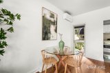 https://images.listonce.com.au/custom/160x/listings/163-ormond-road-elwood-vic-3184/817/01983817_img_09.jpg?fMS8sk70UuY