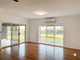 https://images.listonce.com.au/custom/160x/listings/163-pierce-road-new-gisborne-vic-3438/788/01947788_img_04.jpg?7e33y1acdxA