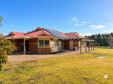 https://images.listonce.com.au/custom/160x/listings/163-pierce-road-new-gisborne-vic-3438/788/01947788_img_06.jpg?AJTrRjWylX0