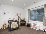 https://images.listonce.com.au/custom/160x/listings/163-york-road-montrose-vic-3765/472/01529472_img_13.jpg?3y8uaPh-AYQ