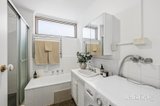 https://images.listonce.com.au/custom/160x/listings/1631-kensington-road-south-yarra-vic-3141/014/01989014_img_09.jpg?ybFuSNtB6eI