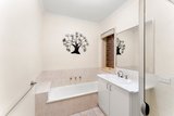 https://images.listonce.com.au/custom/160x/listings/1637-holloway-road-road-croydon-north-vic-3136/081/01819081_img_04.jpg?y6DWmRr2VP0