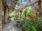 https://images.listonce.com.au/custom/160x/listings/164-brougham-street-kew-vic-3101/832/00986832_img_08.jpg?2eeBR7Pi6f8