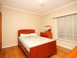 https://images.listonce.com.au/custom/160x/listings/164-lincoln-road-croydon-vic-3136/166/01525166_img_04.jpg?fpk8i1NcYeQ