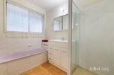 https://images.listonce.com.au/custom/160x/listings/164-mcmahons-road-ferntree-gully-vic-3156/799/01872799_img_06.jpg?KD0ffWLdAoQ