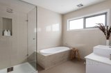 https://images.listonce.com.au/custom/160x/listings/164-old-eltham-road-lower-plenty-vic-3093/696/01425696_img_15.jpg?8Ve6uCgcqmI