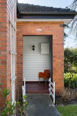 https://images.listonce.com.au/custom/160x/listings/164-waterdale-road-ivanhoe-vic-3079/477/01393477_img_02.jpg?06aFI_uRFUE