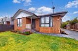 https://images.listonce.com.au/custom/160x/listings/165-mascoma-street-strathmore-vic-3041/293/01565293_img_01.jpg?_388BO7AYcU