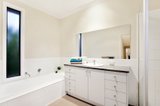https://images.listonce.com.au/custom/160x/listings/1654-canterbury-road-vermont-vic-3133/066/01772066_img_06.jpg?v7sPiWuExlg