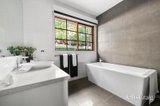https://images.listonce.com.au/custom/160x/listings/166-allendale-road-eltham-vic-3095/003/01809003_img_16.jpg?HE5IlJteXJc