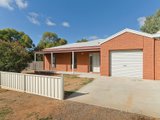https://images.listonce.com.au/custom/160x/listings/166-duke-street-castlemaine-vic-3450/441/01703441_img_09.jpg?xFs537jljBg