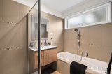 https://images.listonce.com.au/custom/160x/listings/166-railway-avenue-ringwood-east-vic-3135/055/01942055_img_06.jpg?b63aWZGng_o