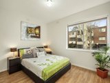 https://images.listonce.com.au/custom/160x/listings/1661-haines-street-north-melbourne-vic-3051/676/00391676_img_04.jpg?_WecNvCPFmk