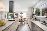 https://images.listonce.com.au/custom/160x/listings/1669-esplanade-mornington-vic-3931/982/01969982_img_07.jpg?nxYFXSGZTmA
