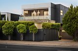 https://images.listonce.com.au/custom/160x/listings/1669-esplanade-mornington-vic-3931/982/01969982_img_14.jpg?m7ZBGAZ9WOI