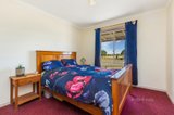 https://images.listonce.com.au/custom/160x/listings/167-burton-avenue-kyneton-vic-3444/043/01161043_img_10.jpg?WTYBkmtDuR0