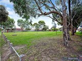 https://images.listonce.com.au/custom/160x/listings/167-victoria-street-altona-meadows-vic-3028/676/01202676_img_11.jpg?sNKbUkN_VkY