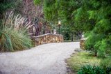 https://images.listonce.com.au/custom/160x/listings/1671-mount-macedon-road-woodend-vic-3442/516/01069516_img_20.jpg?uBY_3H-RqeQ