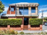 https://images.listonce.com.au/custom/160x/listings/168-albert-street-brunswick-vic-3056/774/00981774_img_01.jpg?g4-U1_YlIAE