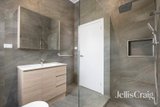 https://images.listonce.com.au/custom/160x/listings/168-balcombe-road-mentone-vic-3194/347/01905347_img_06.jpg?HTT5W1ZT078