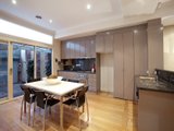 https://images.listonce.com.au/custom/160x/listings/168-evans-street-port-melbourne-vic-3207/370/01087370_img_08.jpg?xd5CRfBexyk