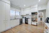 https://images.listonce.com.au/custom/160x/listings/168-mahoneys-road-forest-hill-vic-3131/030/01399030_img_03.jpg?IdJDc2AyYWg