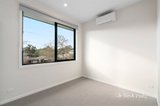 https://images.listonce.com.au/custom/160x/listings/168-st-james-road-heidelberg-vic-3084/745/01723745_img_07.jpg?0dgfkFc0GwQ