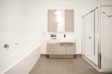https://images.listonce.com.au/custom/160x/listings/169-11-manikato-avenue-mordialloc-vic-3195/618/01726618_img_10.jpg?W0182mYqkpk