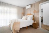 https://images.listonce.com.au/custom/160x/listings/169-bay-road-sandringham-vic-3191/259/01701259_img_09.jpg?_WWOlhKkHrc