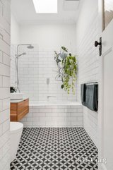 https://images.listonce.com.au/custom/160x/listings/169-edward-street-brunswick-vic-3056/154/01782154_img_16.jpg?o7Pk5uMnuc0