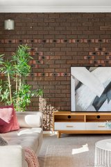 https://images.listonce.com.au/custom/160x/listings/169-glasgow-avenue-reservoir-vic-3073/668/01748668_img_09.jpg?2jHTkxCuiHI