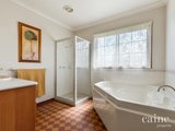 https://images.listonce.com.au/custom/160x/listings/169-howe-street-miners-rest-vic-3352/582/01576582_img_07.jpg?I85YOTafWYc